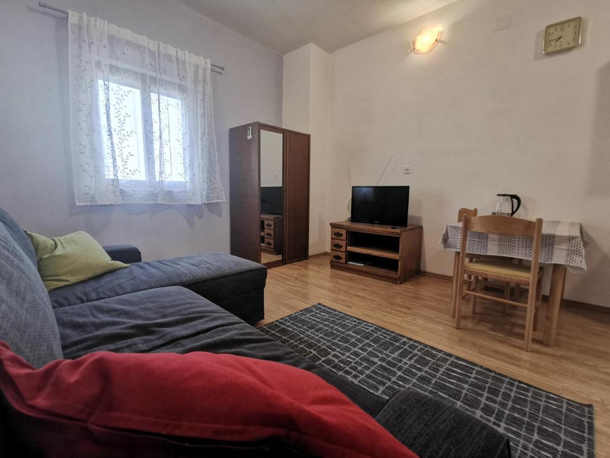 Uncle Apartment Makarska Exterior foto